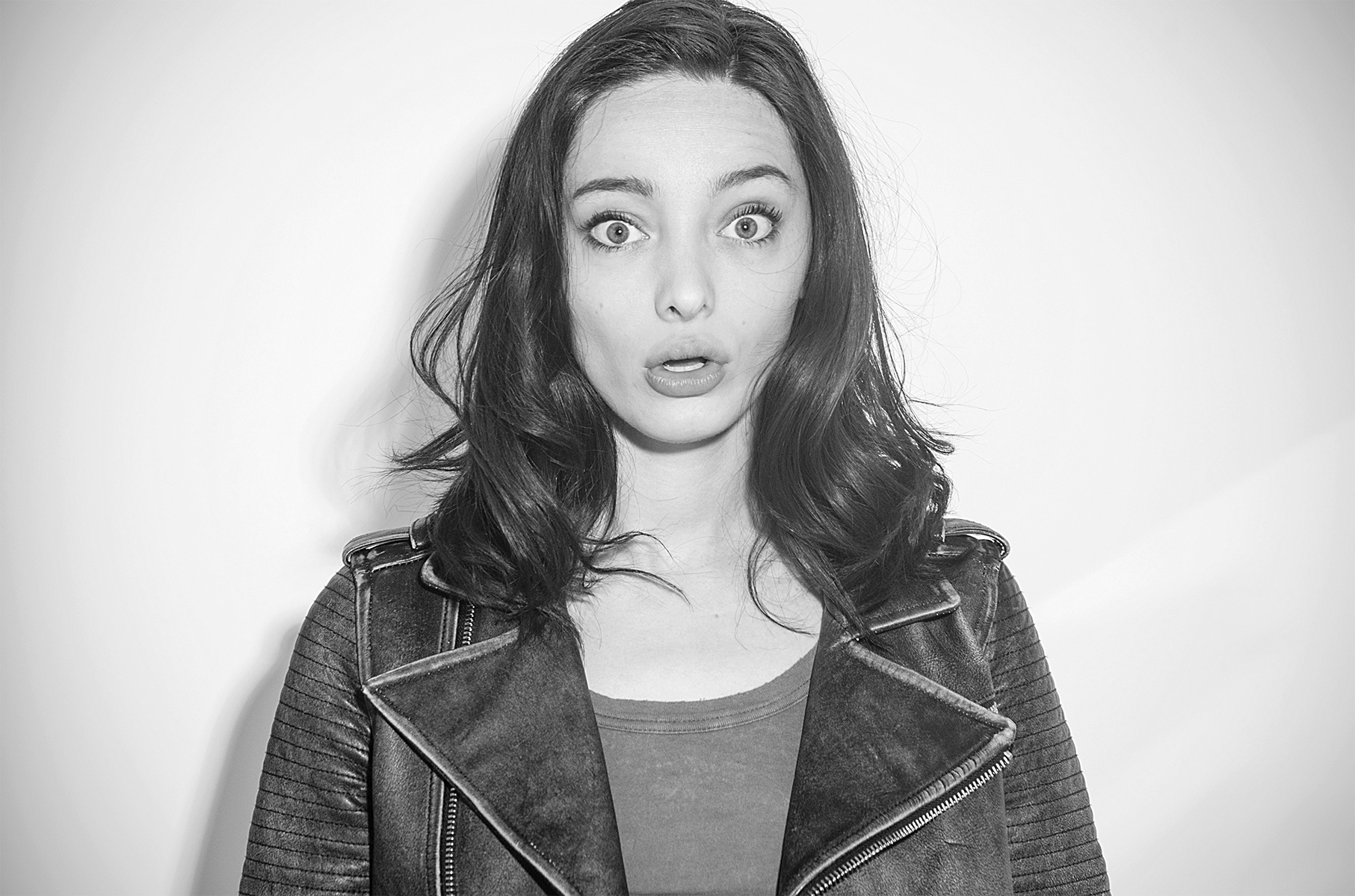 Emma Dumont novio